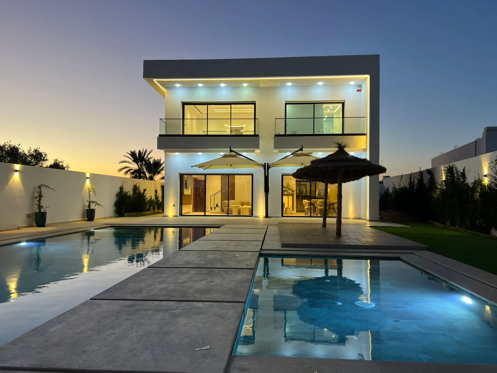 Villa Infinity